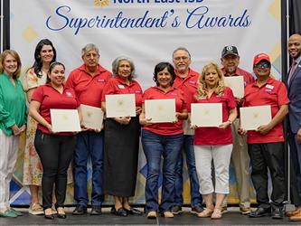Irene Laurel, Margarita Mora Delatorre, Arturo Escobar, Romulo Spiller, Joe Benavidez, John Coronado, Josephine Ramirez, Roger Zapata, Richard Fuentes, Santos Vela Gutierrez, Leticia Villafranca