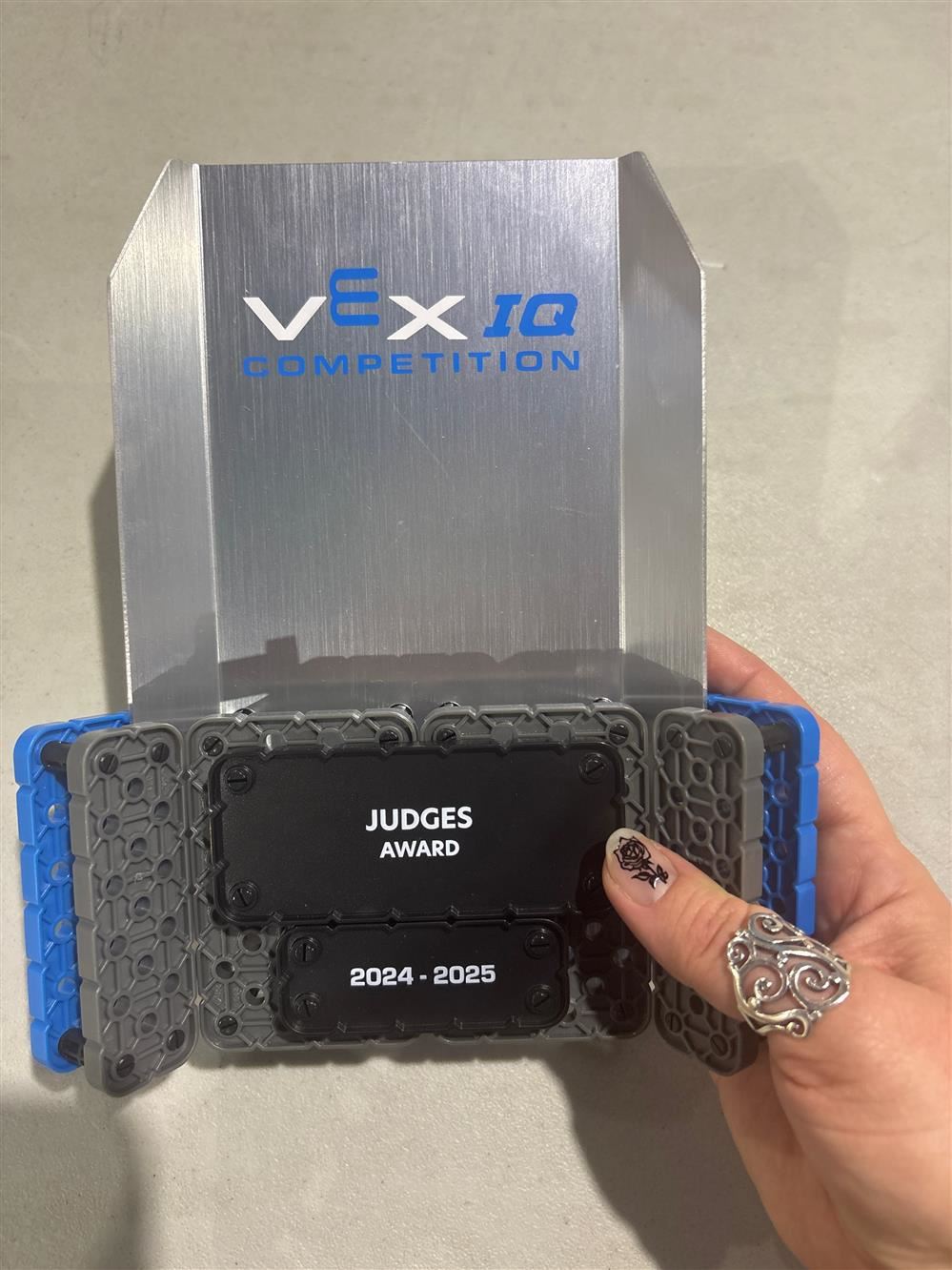 walzem robotics vex trophy