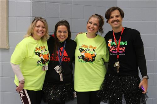 Coach Sellers with Fox Run staff and volunteers