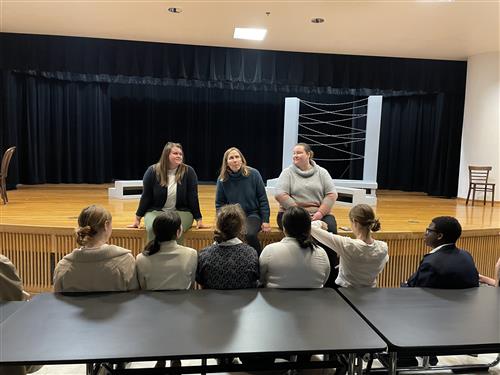 students learning from holocaust docents